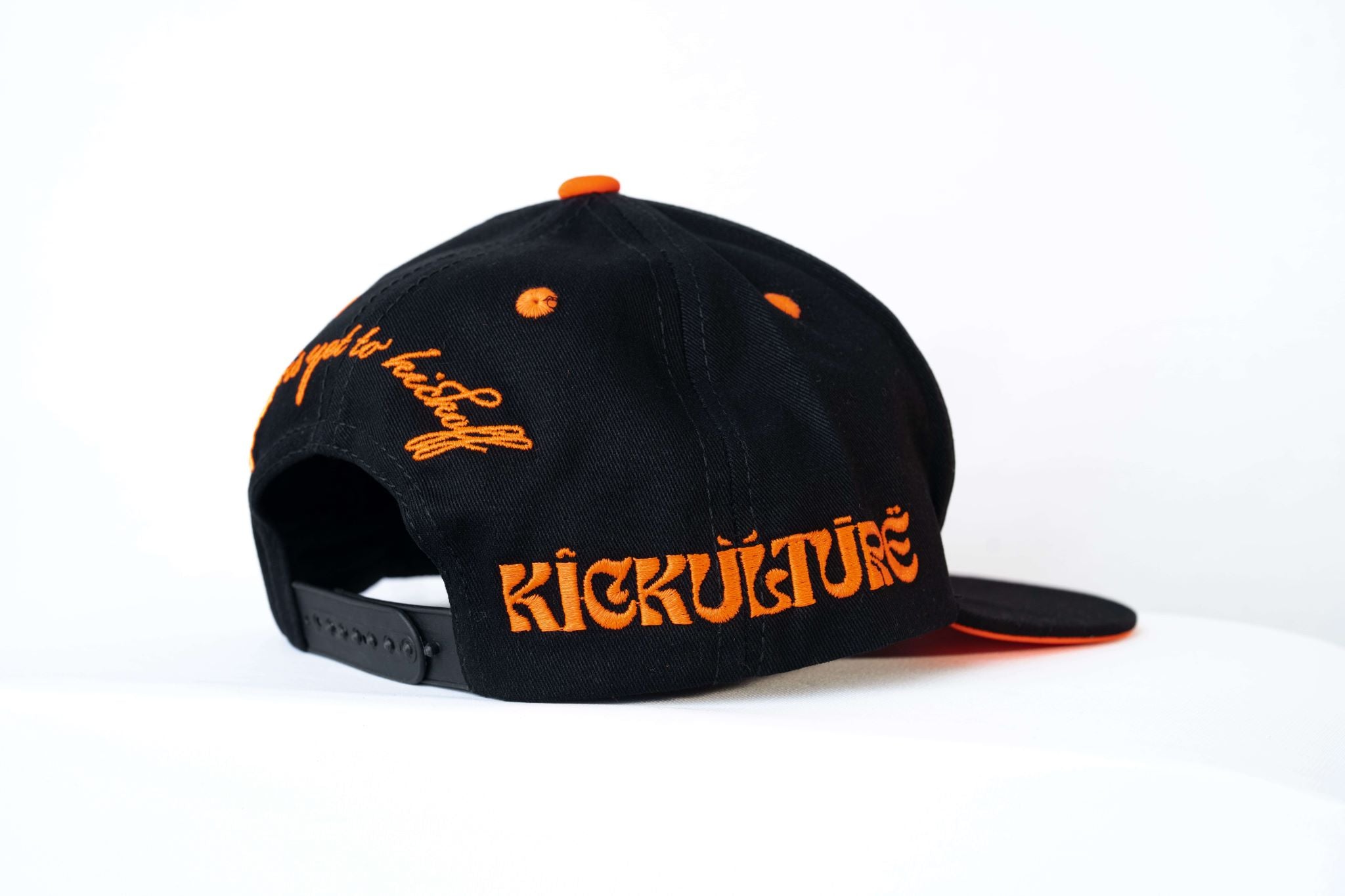 Kick off Snapback Orange