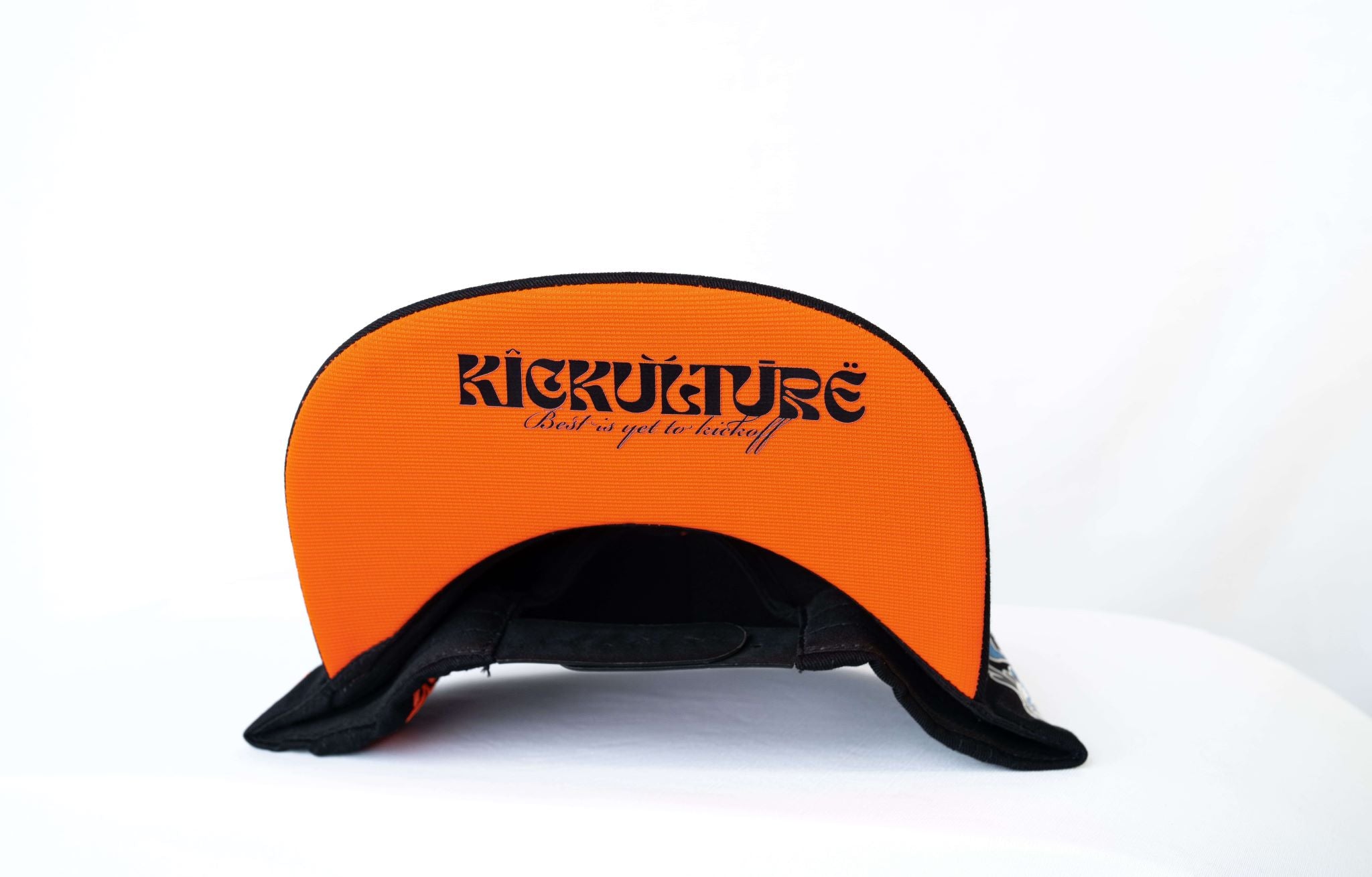 Kick off Snapback Orange